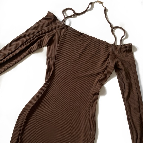 Chocolate Brown Long Sleeve Chain Detail Maxi Dress - Picture 3 of 4
